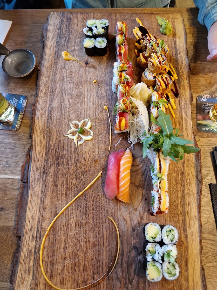 Miyu - Finest Sushi & Asian Cuisine - Koln-6